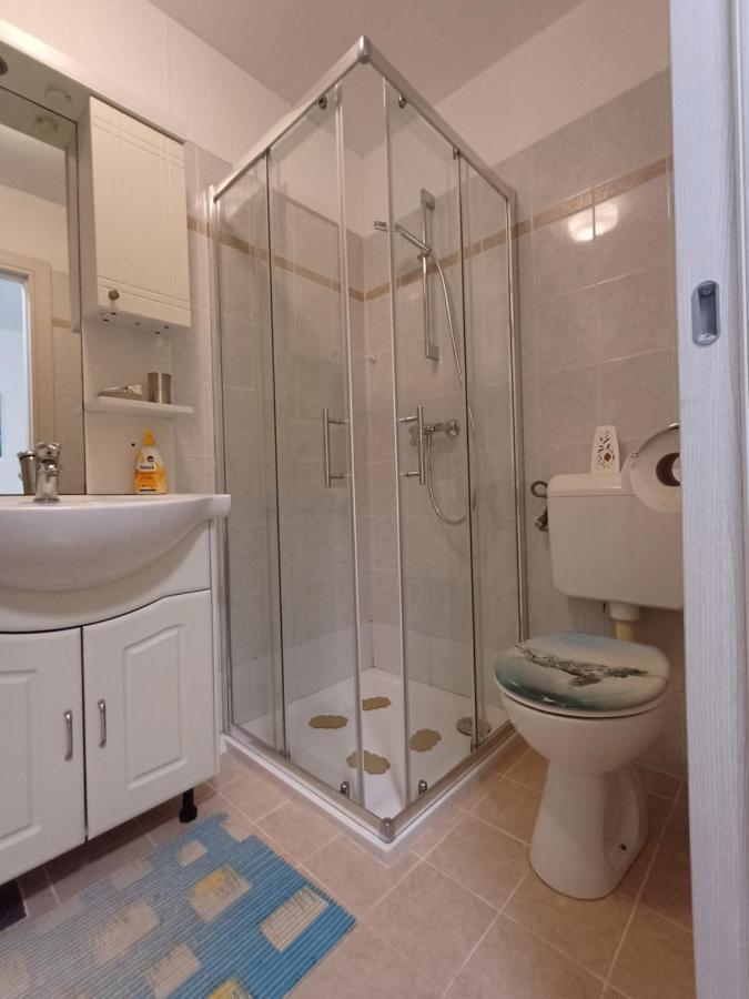 פולה Apartments Lana מראה חיצוני תמונה