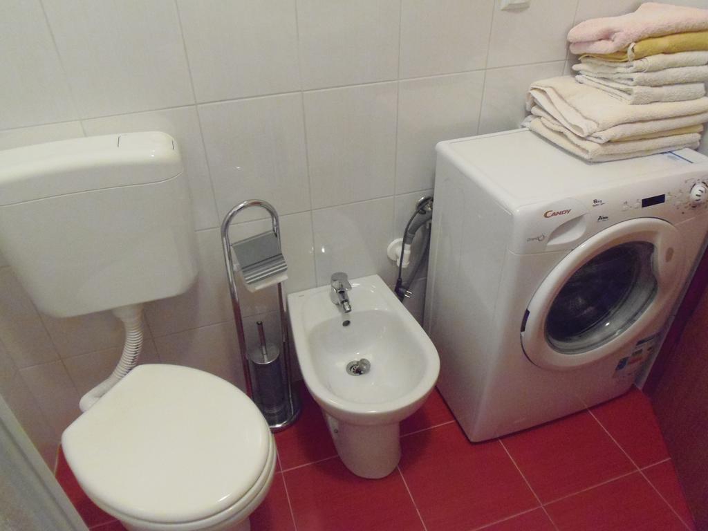 פולה Apartments Lana מראה חיצוני תמונה