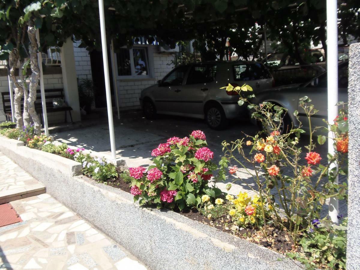 פולה Apartments Lana מראה חיצוני תמונה